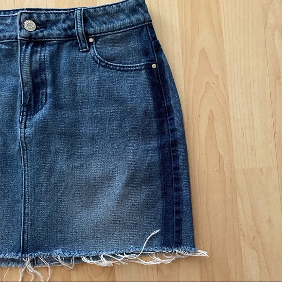 PacSun Cutoff Denim Mini Skirt Size 25 - Picture 4 of 8